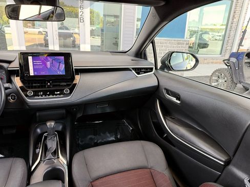 Used 2023 Toyota Corolla SE w/ SE Premium Package FWD image 30