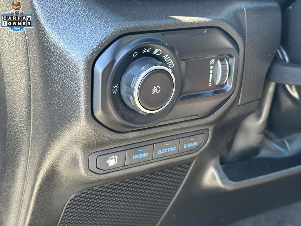 Used 2023 Jeep Wrangler Unlimited w/ Sun & Screen Package AWD/4WD image 16