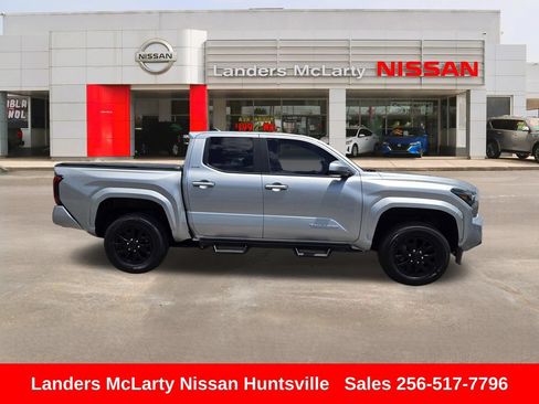 Used 2024 Toyota Tacoma SR5 AWD/4WD image 2
