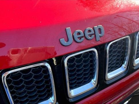 Used 2021 Jeep Compass Latitude w/ Driver Assistance Group image 5