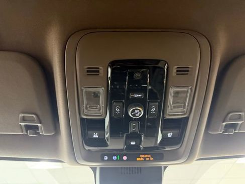 New 2026 GMC Yukon Denali w/ Sun & Power Step Package image 20