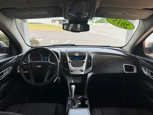 Used 2015 Chevrolet Equinox LS FWD image 9
