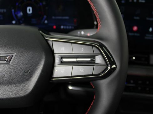 Used 2025 Chevrolet Equinox RS w/ Safety and Technology Package FWD image 25