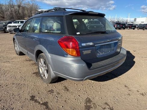Used 2007 Subaru Outback 3.0R L.L. Bean image 3