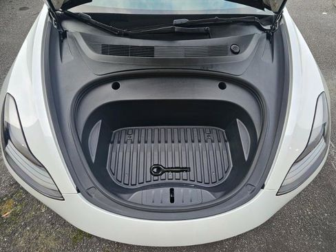 Used 2022 Tesla Model 3 image 17