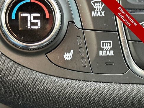 Used 2023 Chevrolet Malibu LT image 32