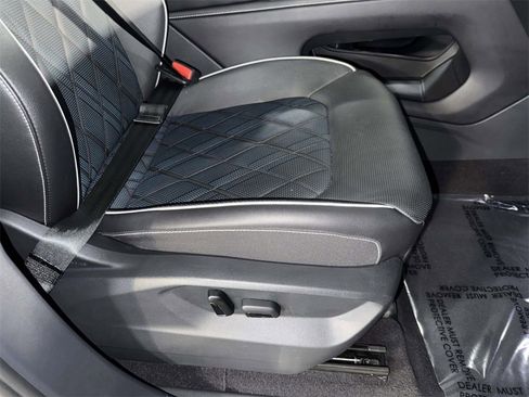 Used 2024 Volkswagen Atlas Cross Sport SEL Premium R-Line image 15