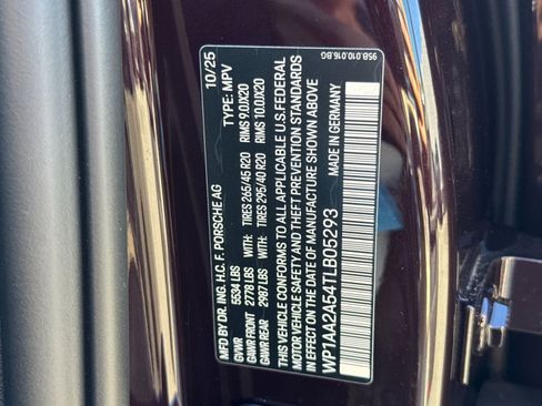 New 2026 Porsche Macan image 34