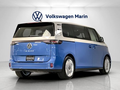 New 2025 Volkswagen ID. Buzz 1st Edition image 5