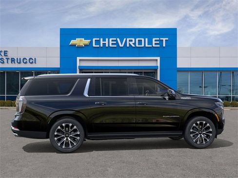 New 2026 Chevrolet Suburban High Country w/ LPO, Illumination Package image 5