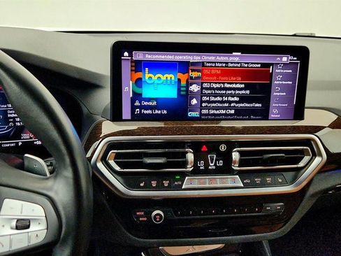 Used 2023 BMW X3 xDrive30i w/ Premium Package w/ZPA image 17