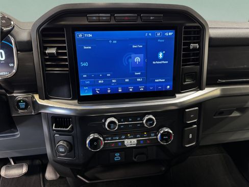 Used 2022 Ford F150 Lariat RWD image 26