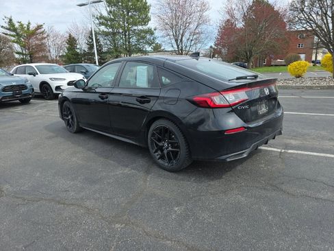 Used 2023 Honda Civic Sport image 5
