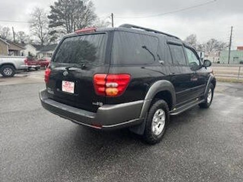 Used 2003 Toyota Sequoia SR5 image 5