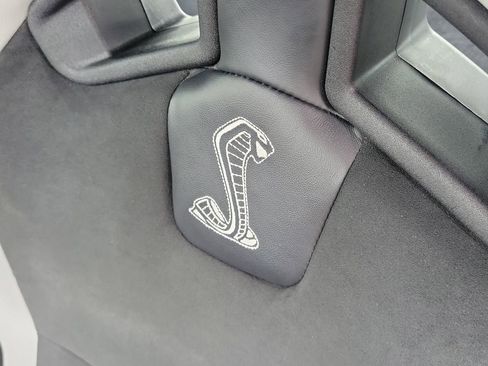 Used 2022 Ford Mustang Shelby GT500 w/ Carbon Fiber Track Pack image 17