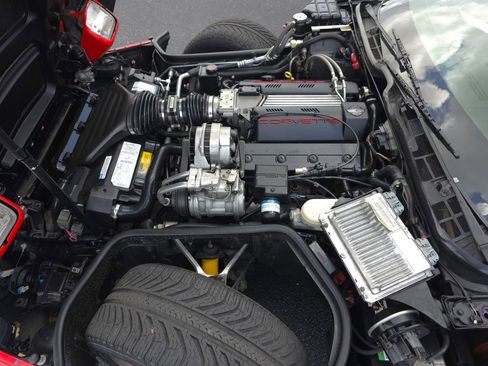 Used 1996 Chevrolet Corvette Coupe RWD image 18