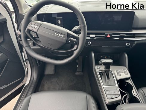 New 2026 Kia Sportage EX FWD image 13