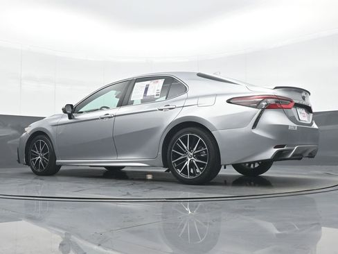 Used 2023 Toyota Camry SE FWD image 28