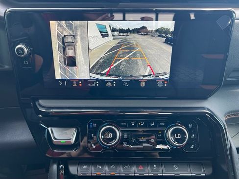 New 2026 GMC Sierra 1500 AT4 w/ AT4 Premium Package AWD/4WD image 18