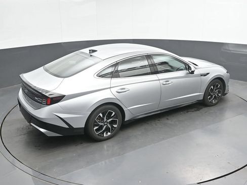 Used 2025 Hyundai Sonata SEL FWD image 30