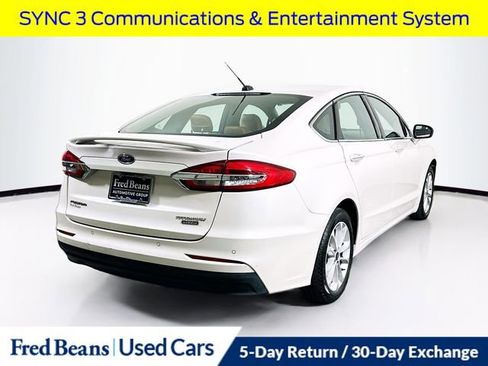 Used 2020 Ford Fusion Energi Titanium FWD image 9