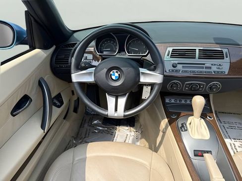 Used 2003 BMW Z4 2.5i RWD image 13