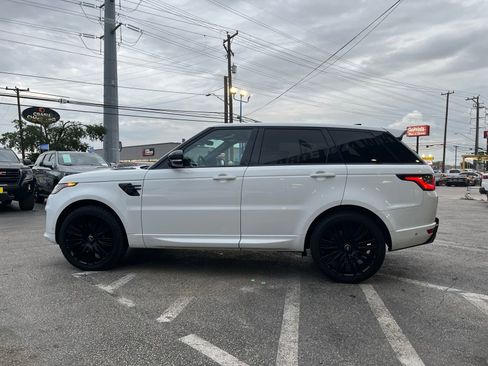 Used 2020 Land Rover Range Rover Sport HSE Dynamic image 3