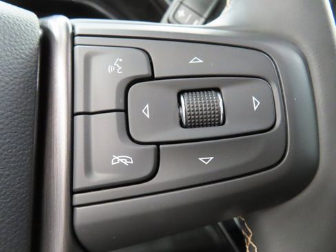 Used 2025 GMC Sierra 3500 AT4 image 65