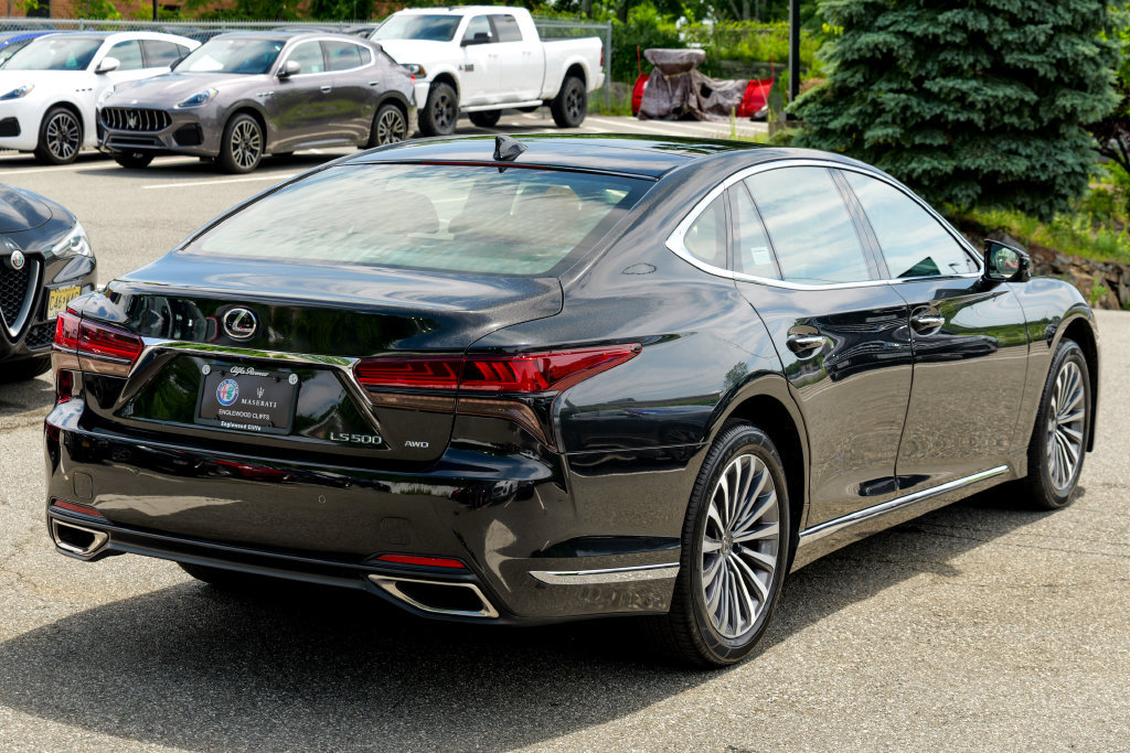 Used 2024 Lexus LS 500 AWD w/ Interior Upgrade Package image 7