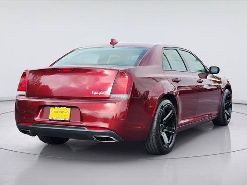 Used 2022 Chrysler 300 Touring w/ Sport Appearance Package RWD image 5