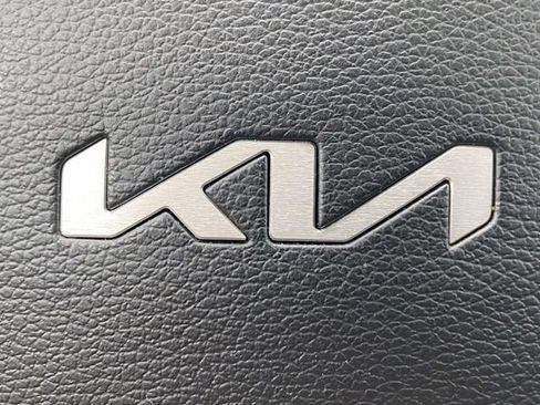 Used 2023 Kia Forte LXS FWD image 29