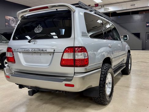 Used 2006 Toyota Land Cruiser AWD/4WD image 9