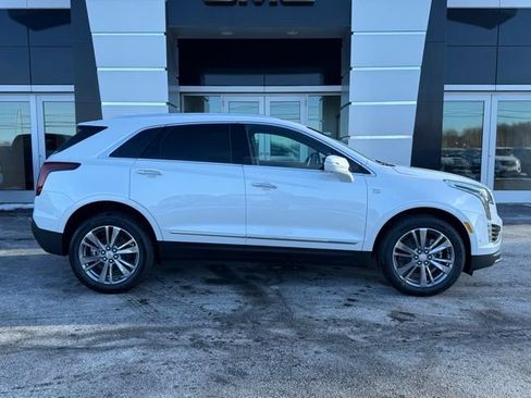 New 2026 Cadillac XT5 Premium Luxury w/ LPO, Floor Liner Package image 3