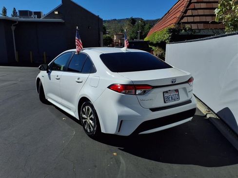 Certified 2020 Toyota Corolla LE image 6