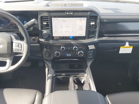 New 2026 Ford F250 Lariat w/ Black Appearance Package AWD/4WD image 14