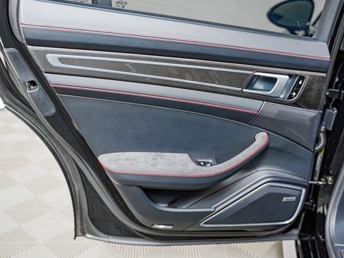 Certified 2019 Porsche Panamera GTS AWD/4WD image 28