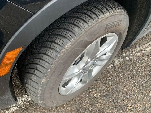 Used 2021 Chevrolet Blazer LT image 2