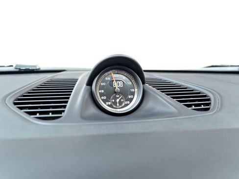 Used 2018 Porsche 911 GT3 RWD image 76