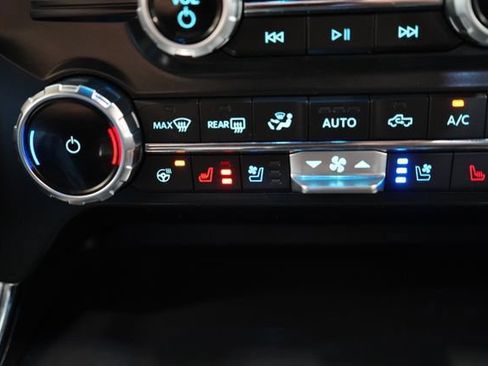 Used 2022 Ford F150 Lariat w/ Equipment Group 502A High AWD/4WD image 31