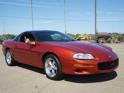 Used 2002 Chevrolet Camaro Z28 w/ Preferred Equipment Group 2 RWD image 9