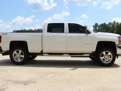 Used 2016 Chevrolet Silverado 2500 LT w/ LT Convenience Package AWD/4WD image 19