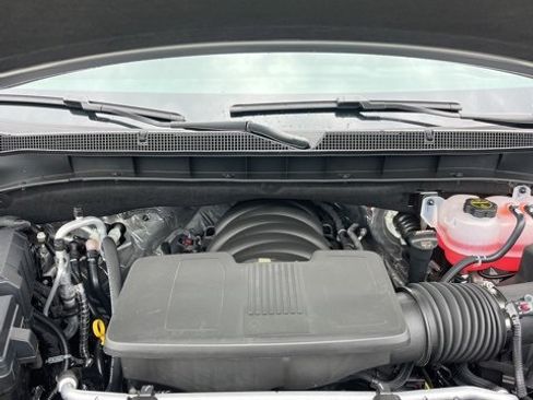 New 2026 Chevrolet Suburban Premier image 47