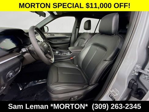 New 2025 Jeep Grand Cherokee Limited w/ Trailer Tow Package image 21