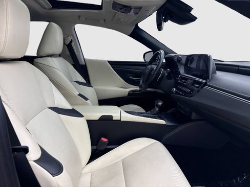 Used 2022 Lexus ES 300h w/ Premium Package FWD image 42