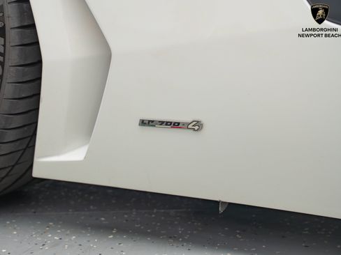 Used 2014 Lamborghini Aventador LP 700-4 image 5