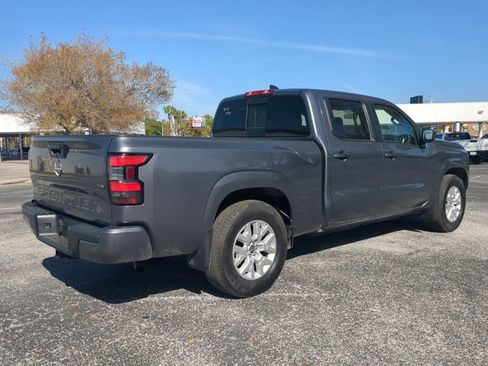Certified 2024 Nissan Frontier SV w/ Technology Package RWD image 4