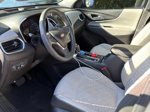 Used 2020 Chevrolet Equinox LS FWD image 5