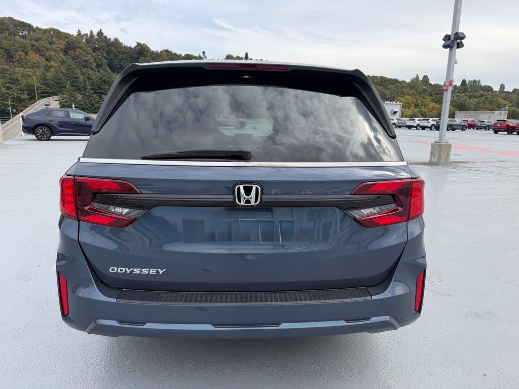 Used 2025 Honda Odyssey EX-L image 3
