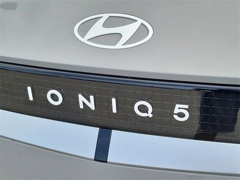 New 2026 Hyundai Ioniq 5 SE image 21