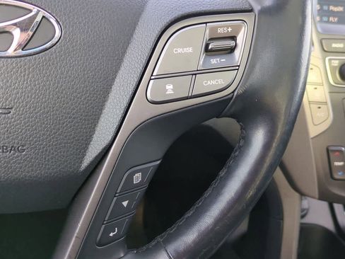 Used 2017 Hyundai Santa Fe Limited image 27